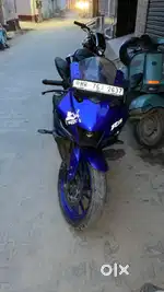 Yamaha r15 v4
