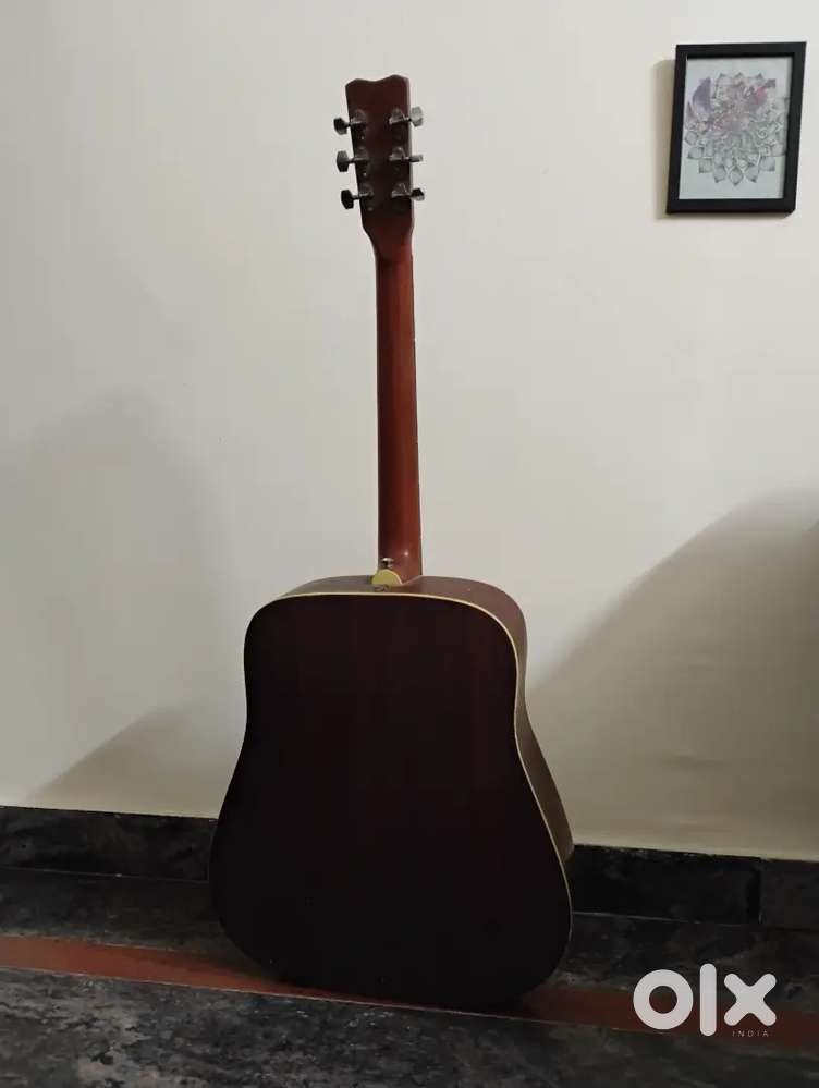 Givson Jumbo Guitar