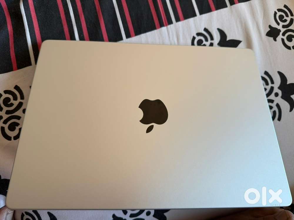 Apple MacBook Pro 14 inch, SPACE BLACK	, M4 Pro
