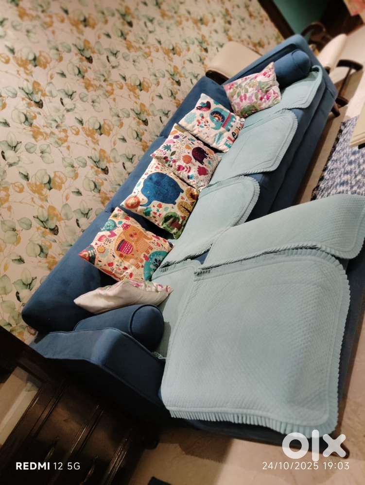 5 Seater Sofa for Sale