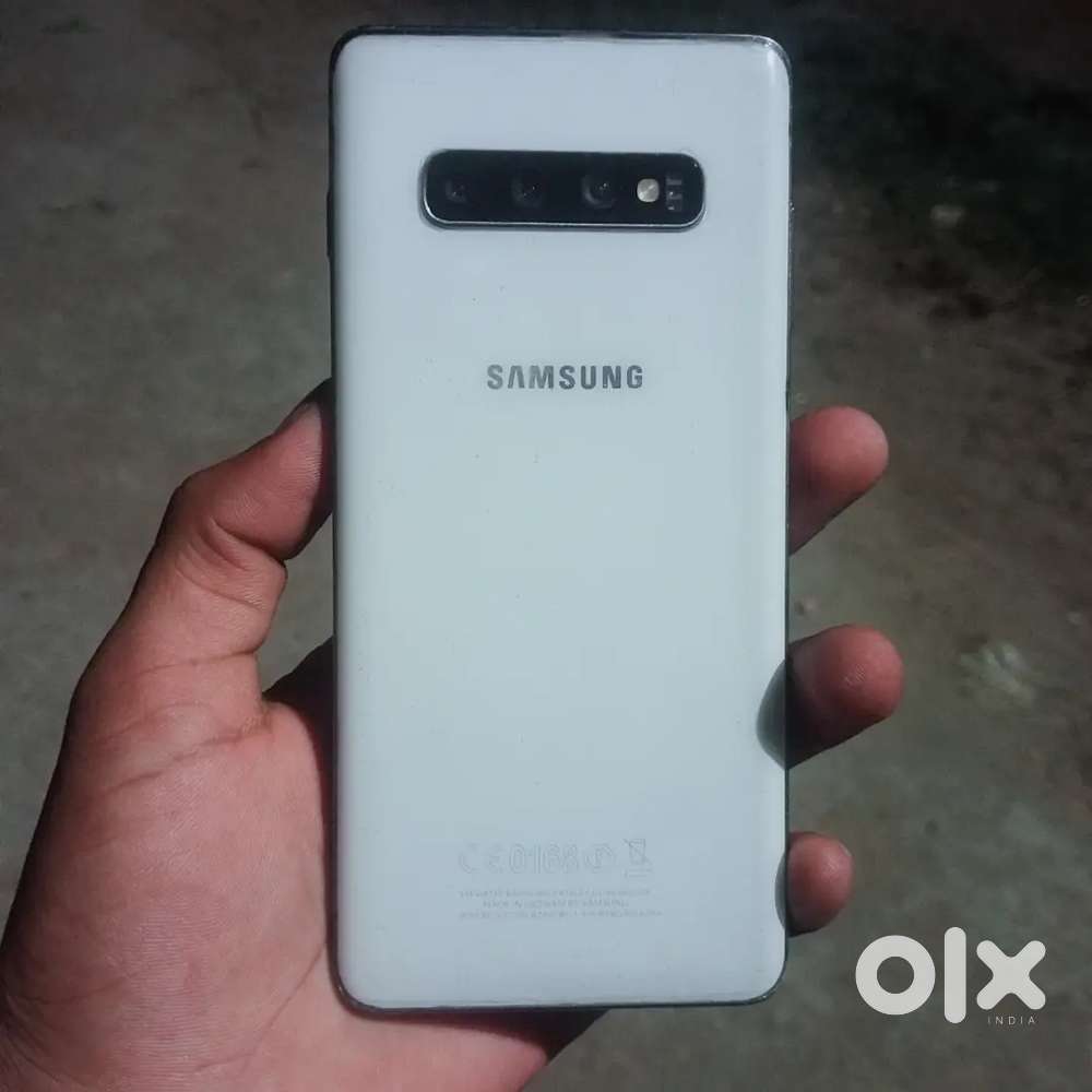 Samsung galaxy S10PULS 8g 128gb
