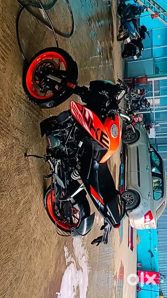 KTM 125 DUKE (Single owner)