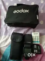 Godox flash and soft box with all accessories