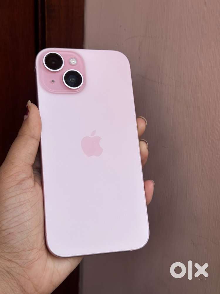 Apple iphone 15 128gb 6 days warranty left