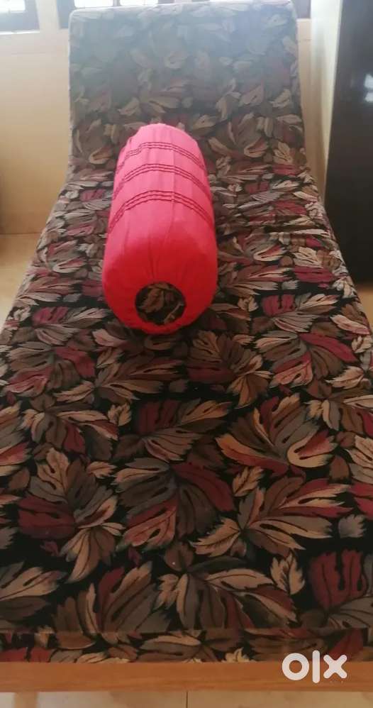Divan Wooden