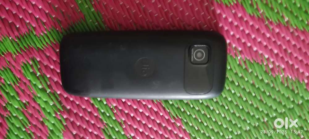 Keypad mobile new with charger