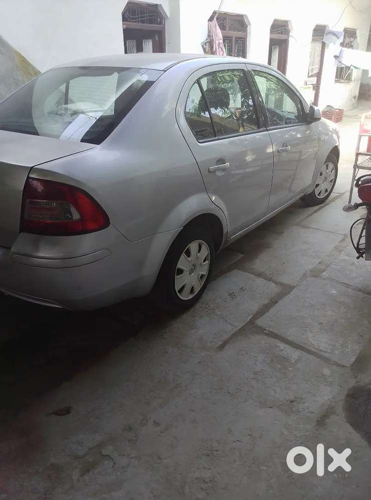 Ford Fiesta Classic 2014 Petrol 72000 Km Driven