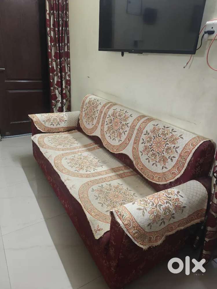 5 seater sofa set (covers also available)