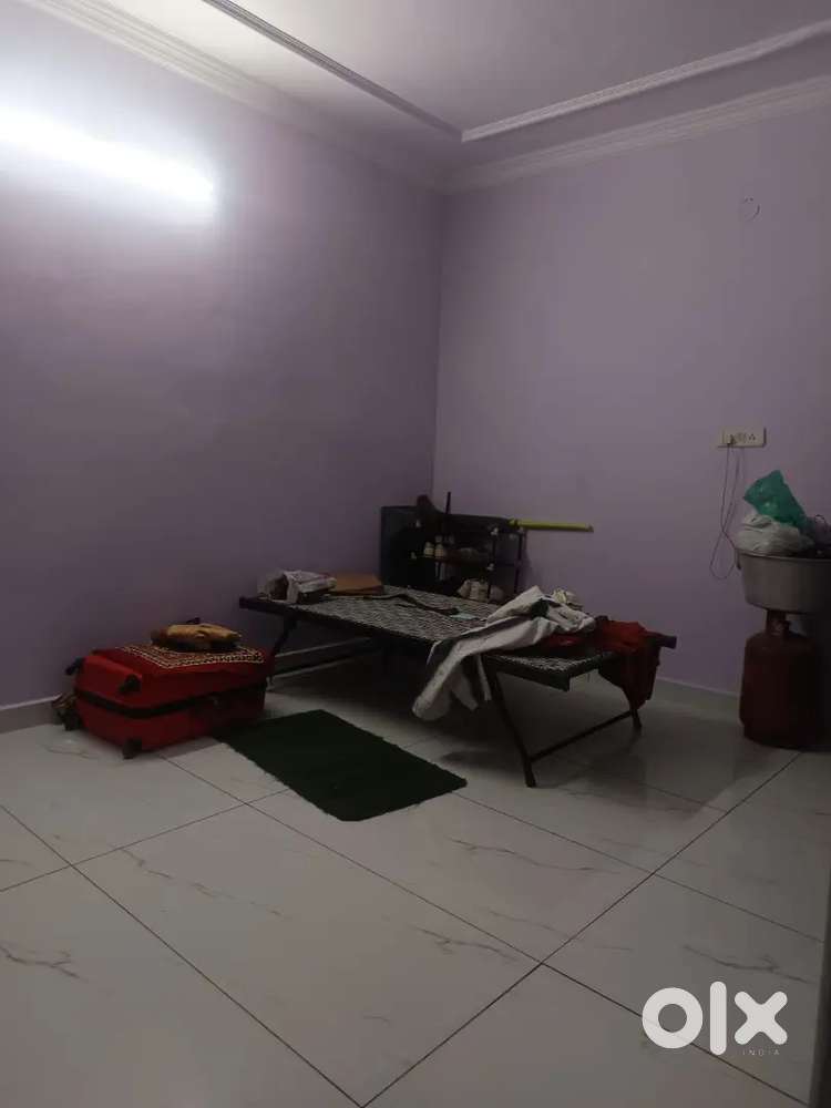 Single room set for student or working women