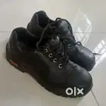 Safety shoes