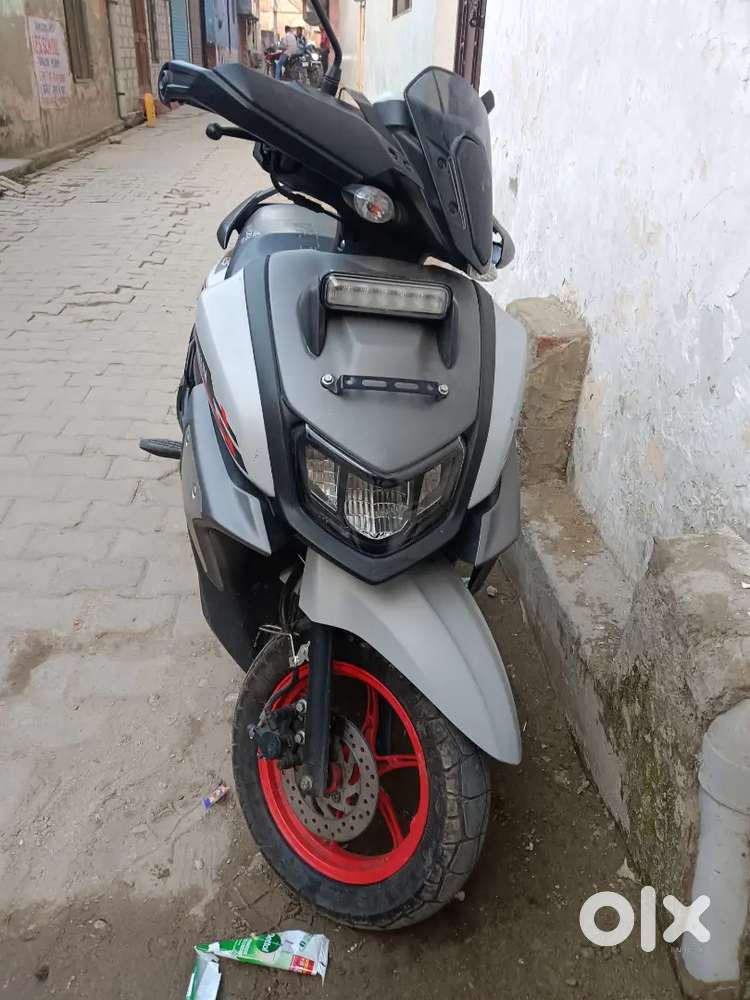Top Model scooty