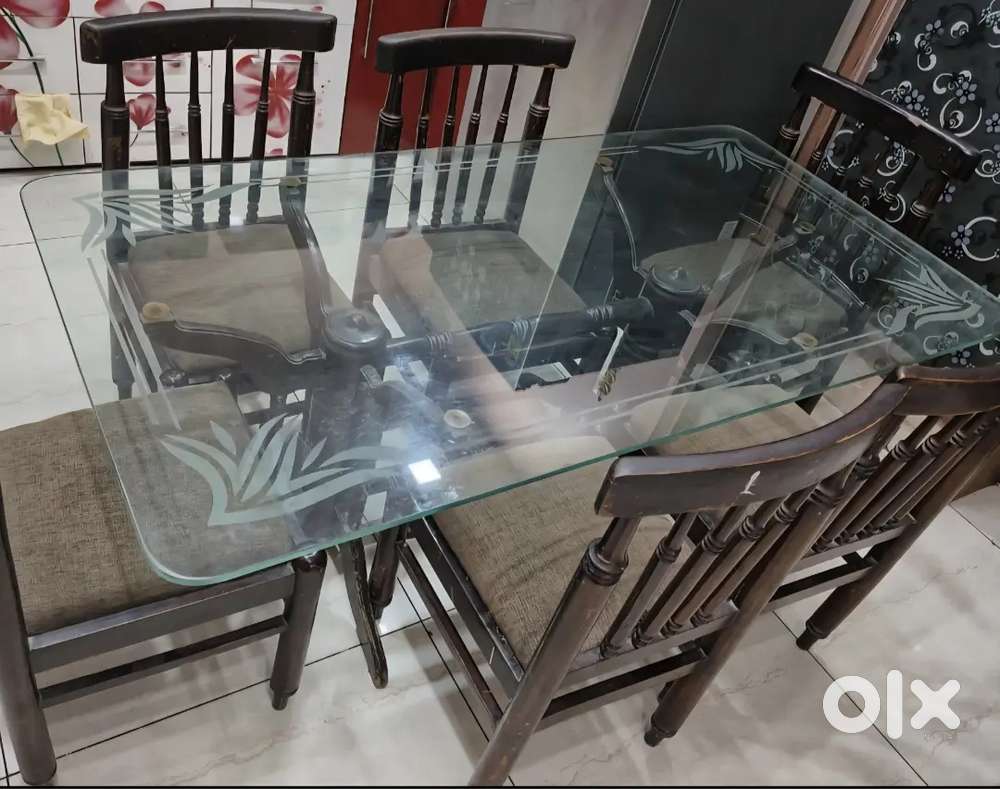 6 Seater Dining Table