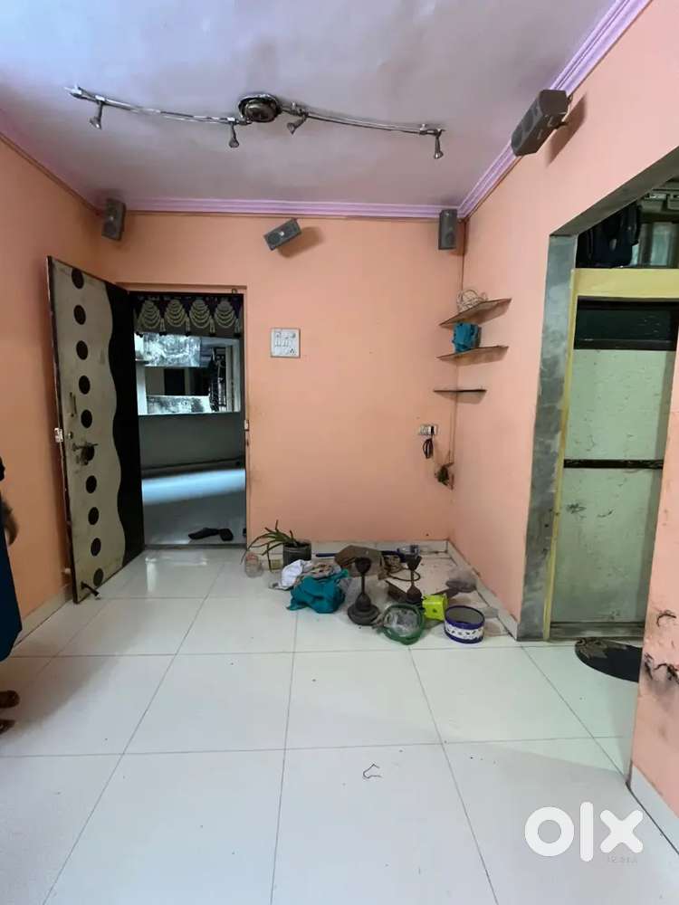 1bhk flat for Rent 2nd floor 8500 rent deposit 30000