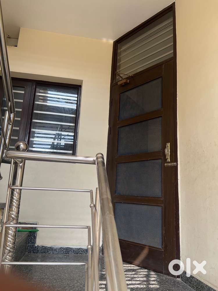 3BHK for Family available near Airport Road Sec 123