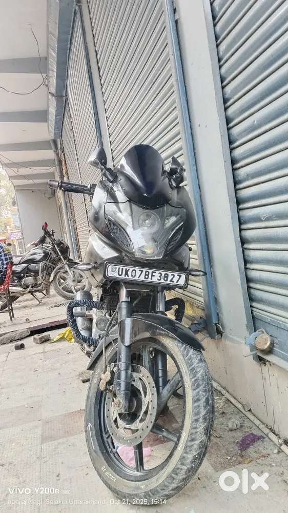 Pulsar 220 Hai