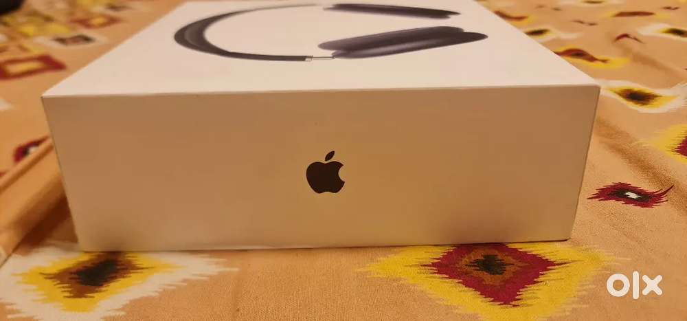 Apple AirPods Max seal pack