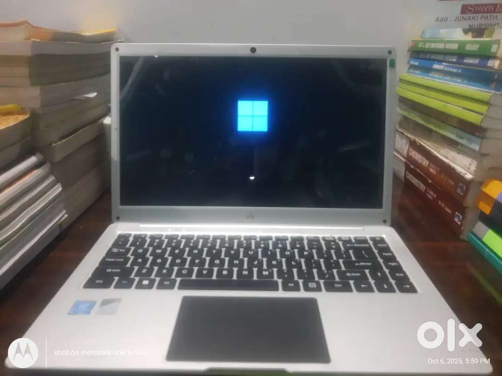 Intel walker laptop 4 GB ram 128 storage