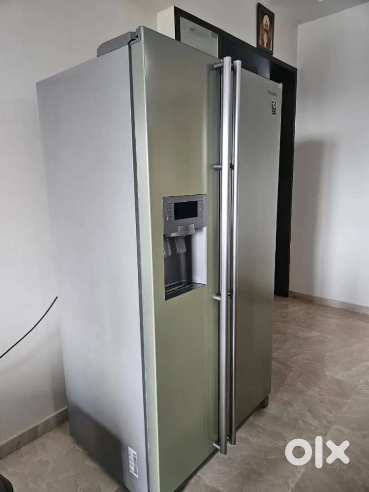 Fridge side by side door