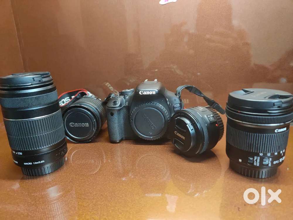 Canon 600D + Accessories