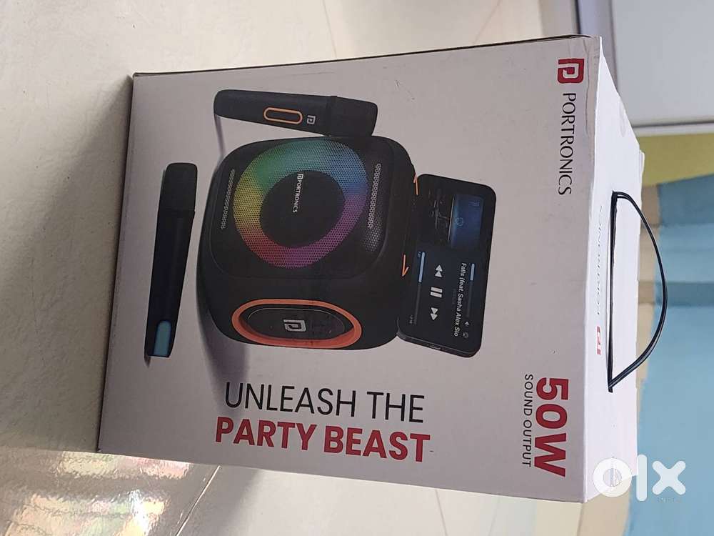 Portronics Dash10 50W party speaker with wireless Karaoke mic 2 N