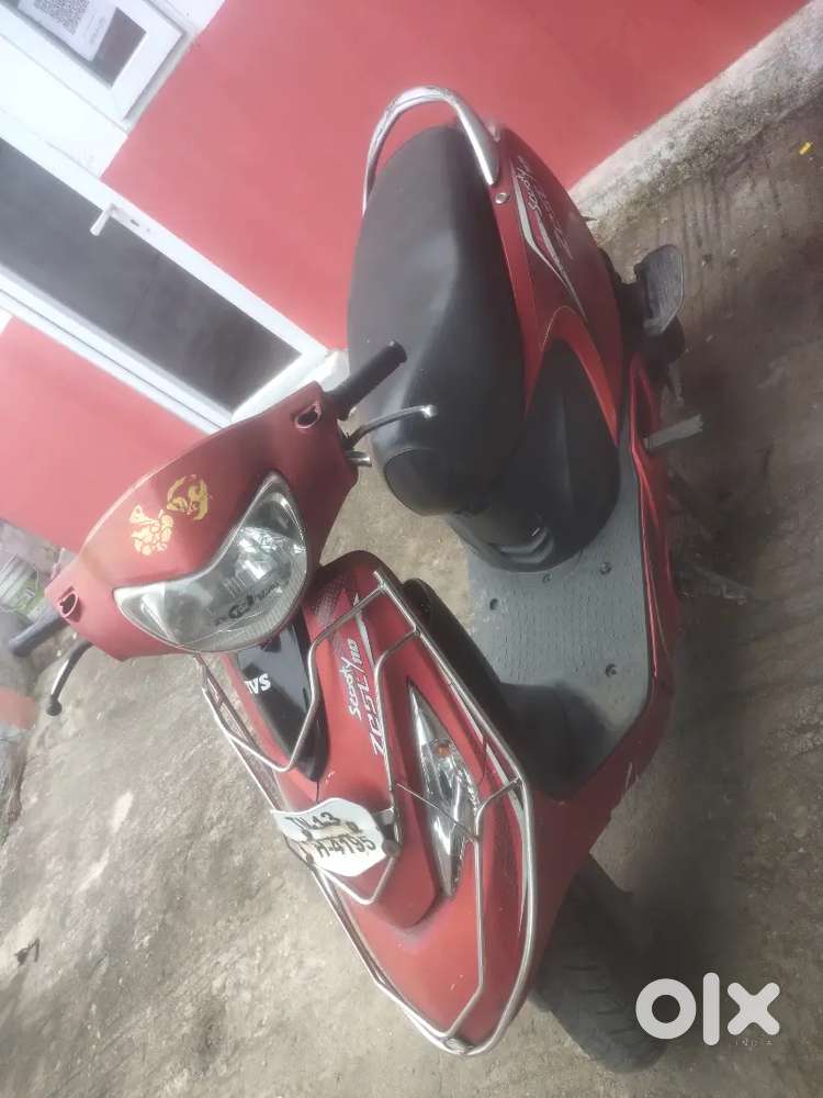 Scooty zest 110