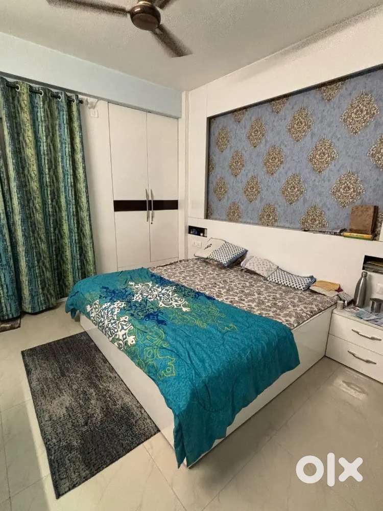 2bhk full furnished flat