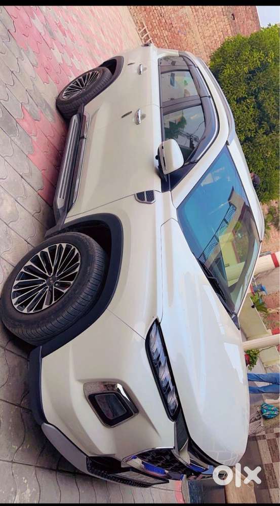 Maruti Suzuki Grand Vitara 23 Petrol Well Maintained