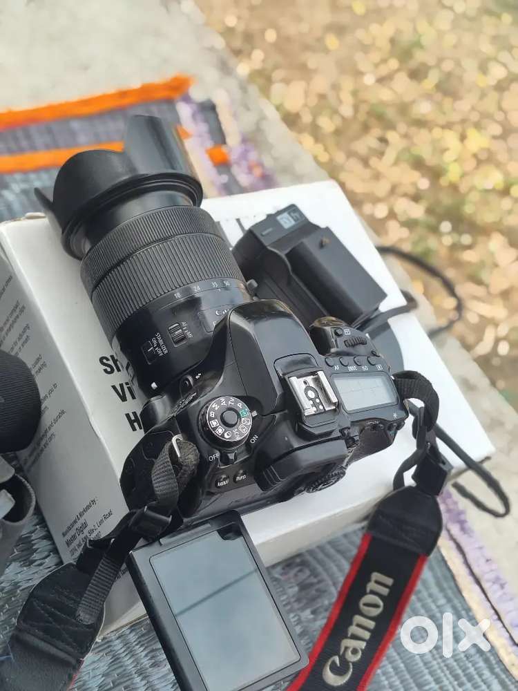 Canon 80D cemara