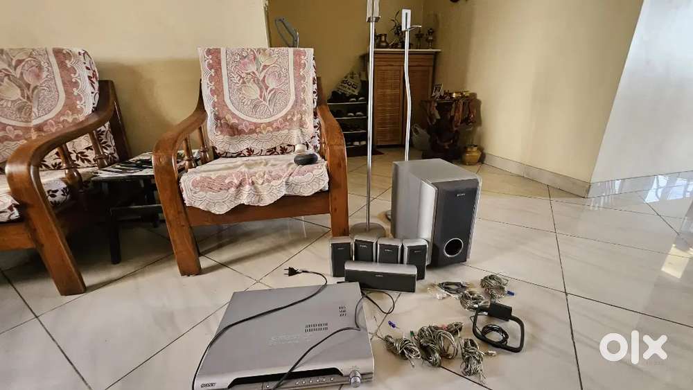 Sony 5 channel sound system