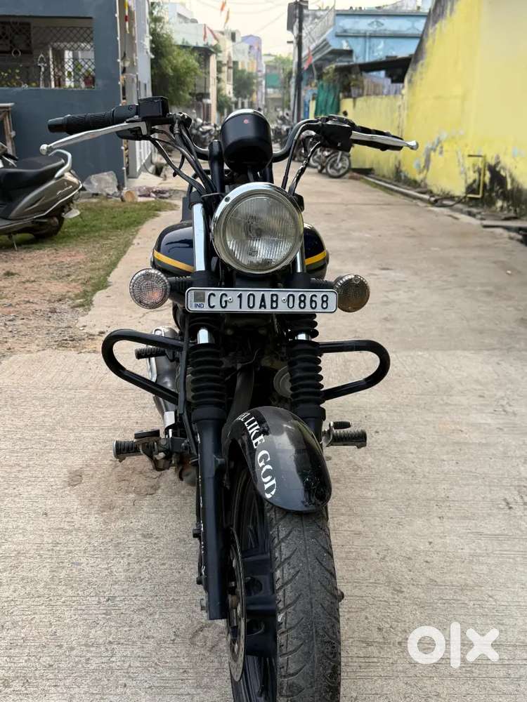 BAJAJ AVENGER 150 STREET
