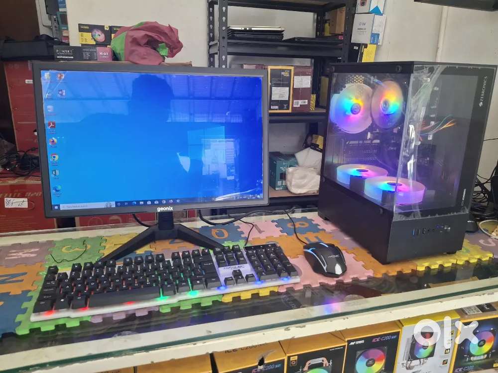 New Core i7 Desktop Computer Full set, 20 LED, 8GB RAM, 256GB SSD, W10