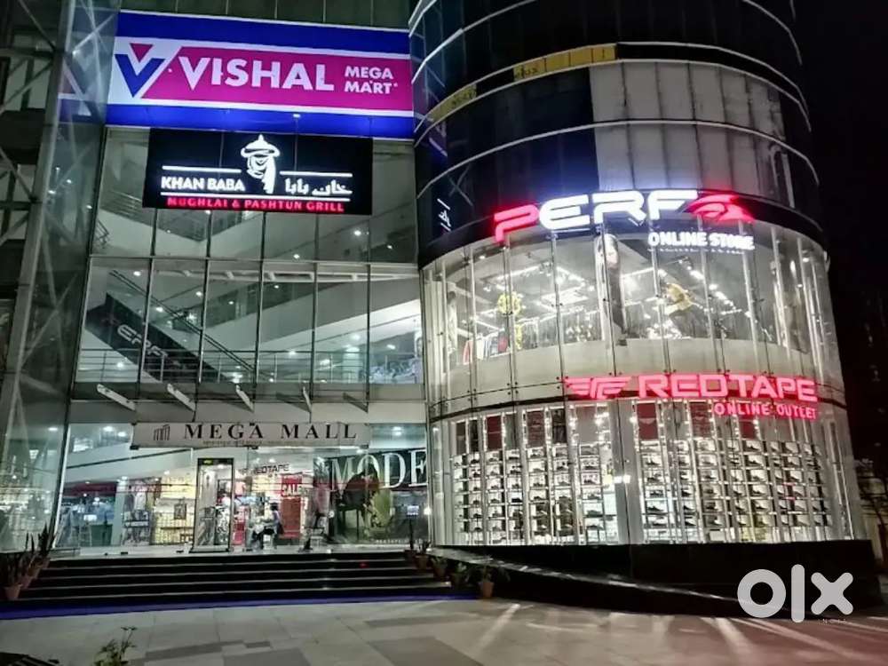 MEGA MALL में लड़के / लड़कियों की आवश्यकता  है।