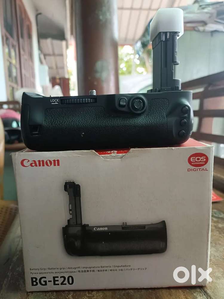 Canon eos mark 4 battery grip