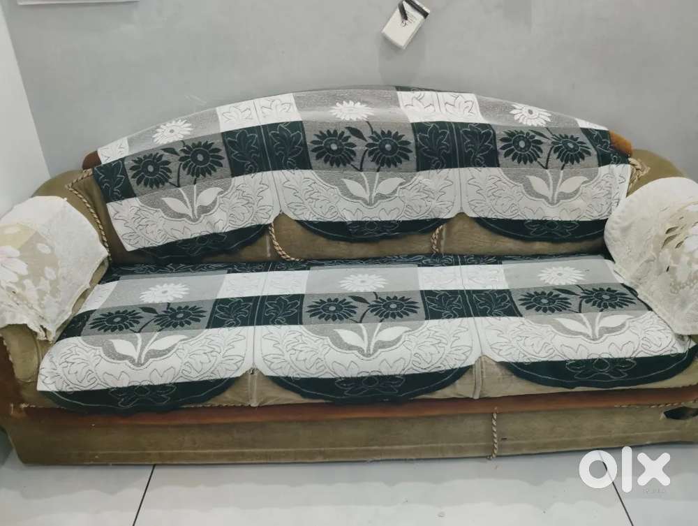 A 5 Seater Sofa To Sell