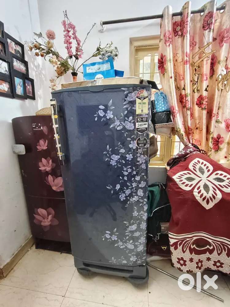 GODREG RD EDGE PRO 210 litre