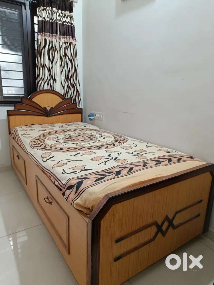 Single Bed for Sell