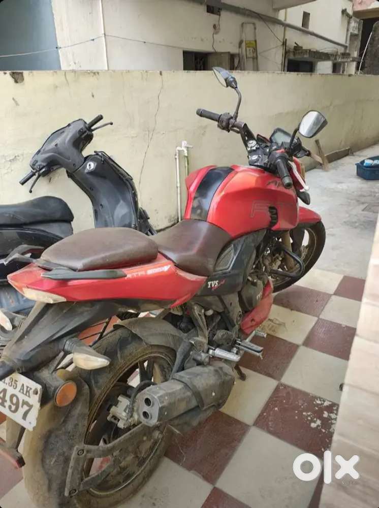 Apache RTR 200
