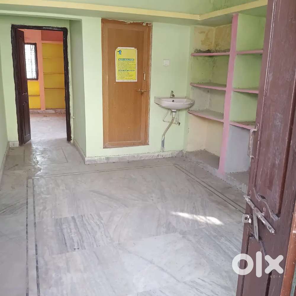 24/7 water available,  individual flat current meters available