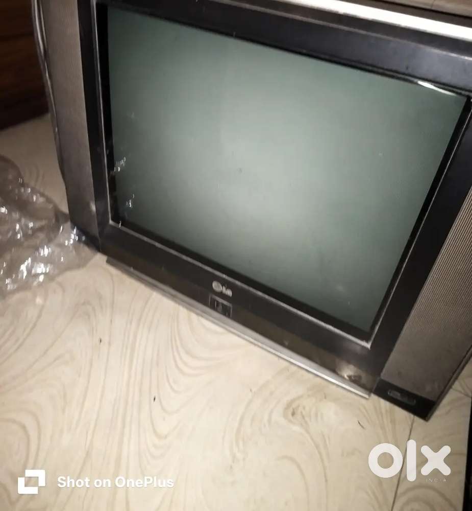 L g ki TV bechni hai