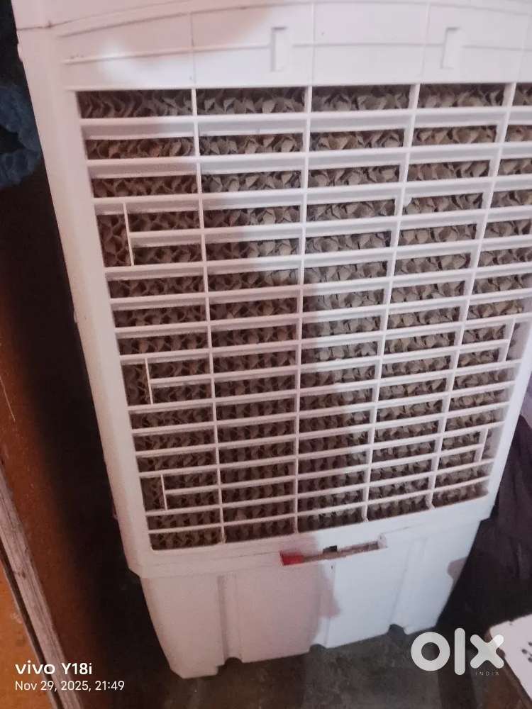 Cooler new condition 3 month old