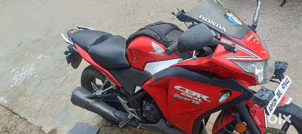 Excellent dual channel abs sports  bike  for riders and heros