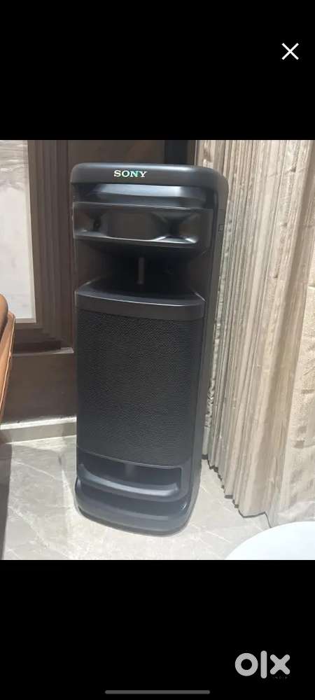 Sony ULT tower 10