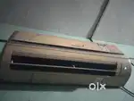 1ton ac in very working condition