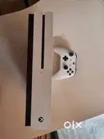 Xbox one S 1tb with 2 games