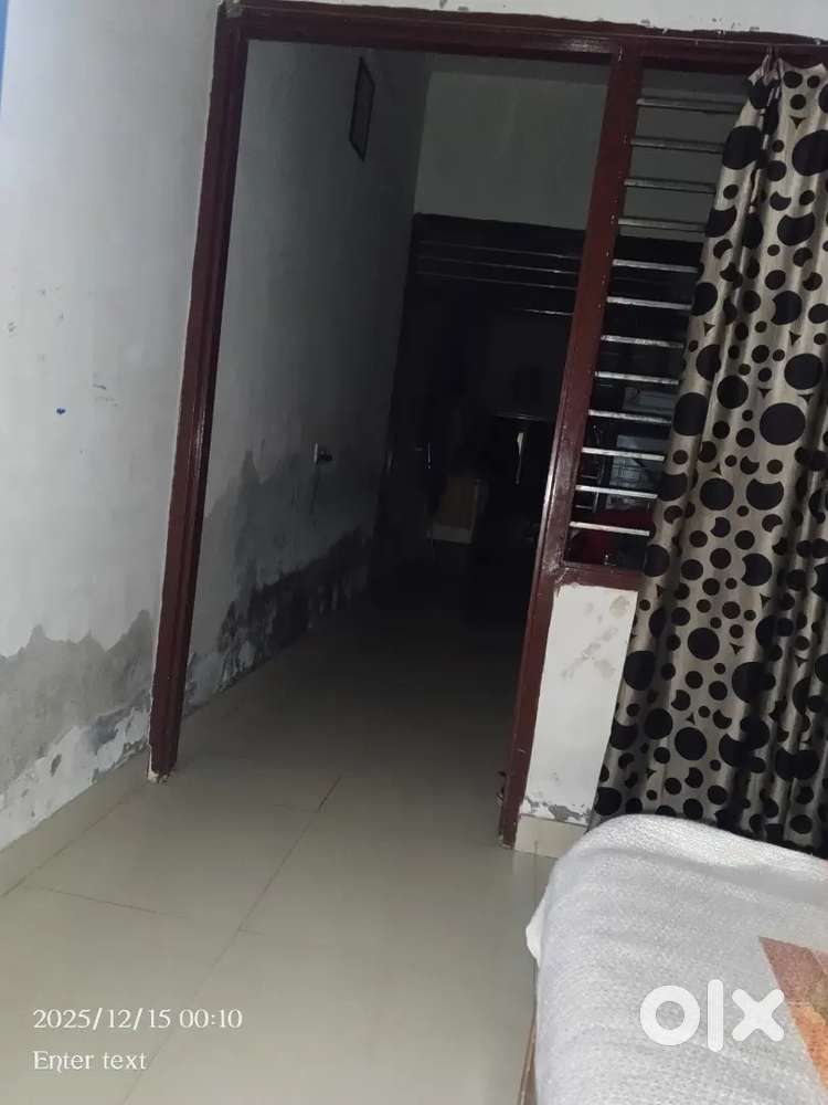 3 Room 1 Shop For Main Road Main Gate Band Gali Mein Hai