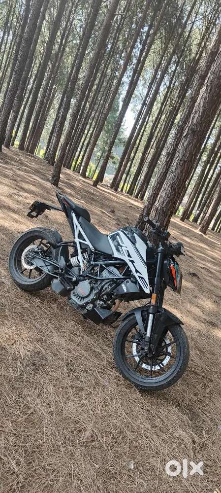 KTM Duke 200 bs 6 showroom candition