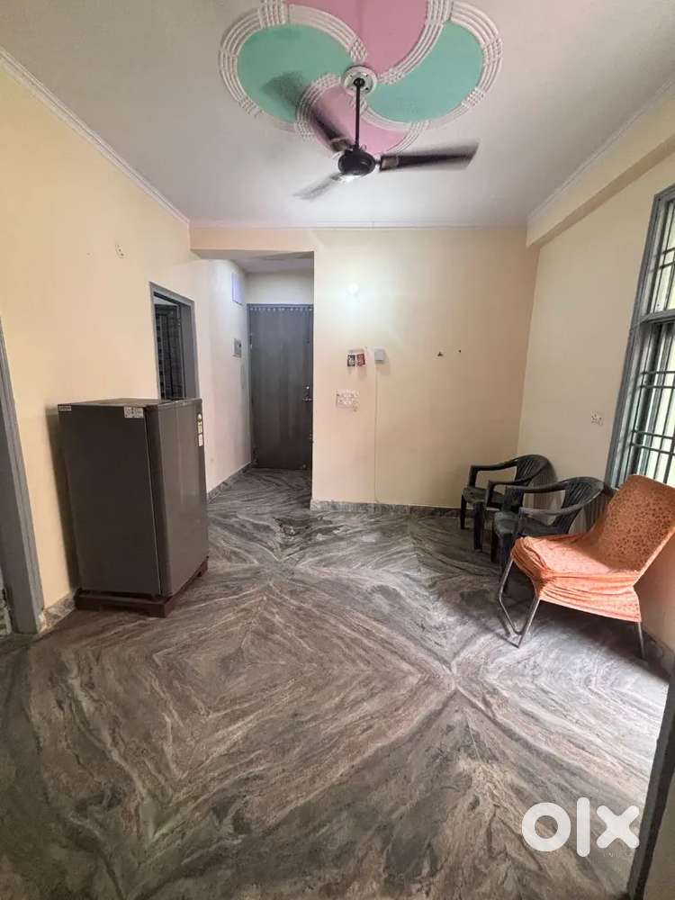 2 BHK fully furnished independent flat available for rent