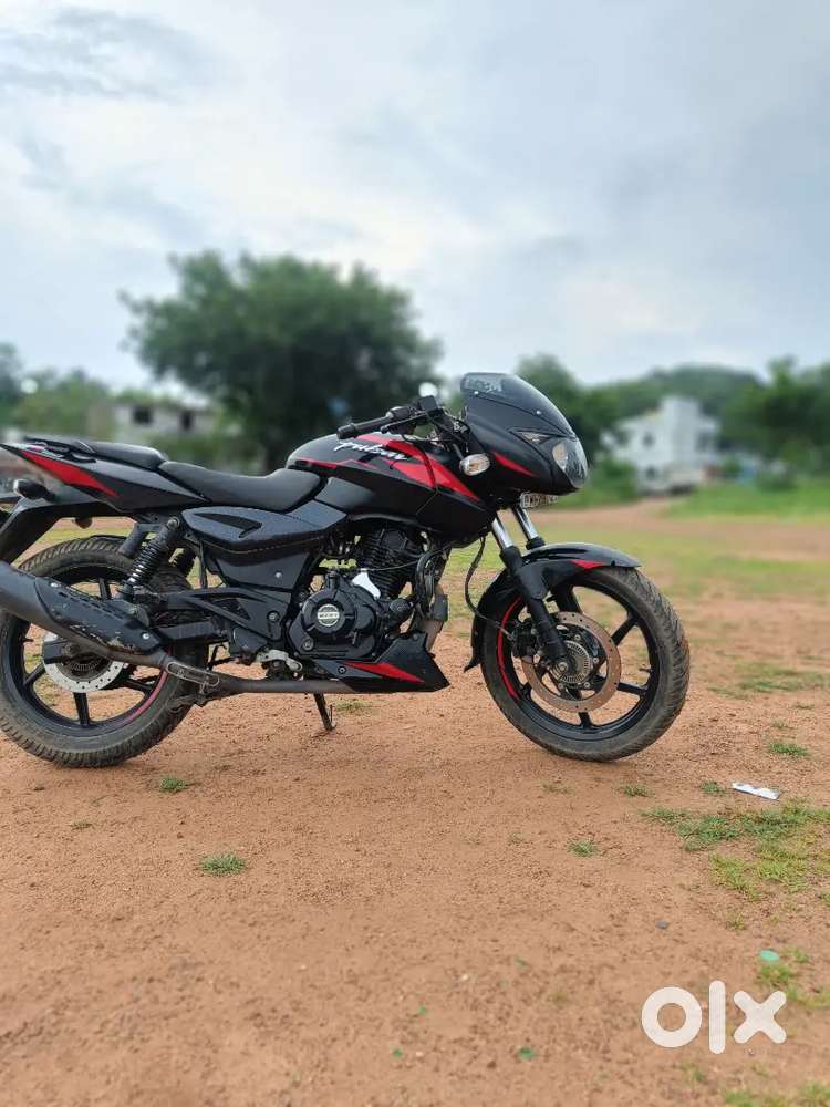 वेल मेंटेन फुल टाइट बाइक one hand..no kharcha single Chanel abs