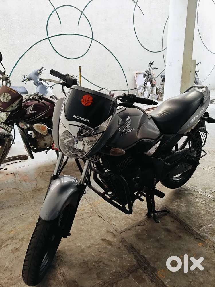 Full smooth and perfect Bike . New battery and warranty of 48 months.