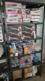 Multiple trendy items available for lot or wholesale